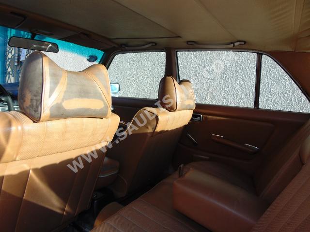 1977 مرسيدس - بنز سي 230