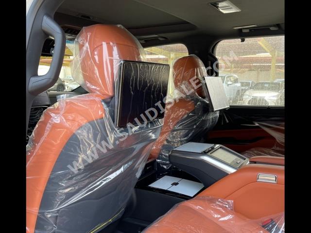 2023 لكزس إل إكس 600 في أي بي