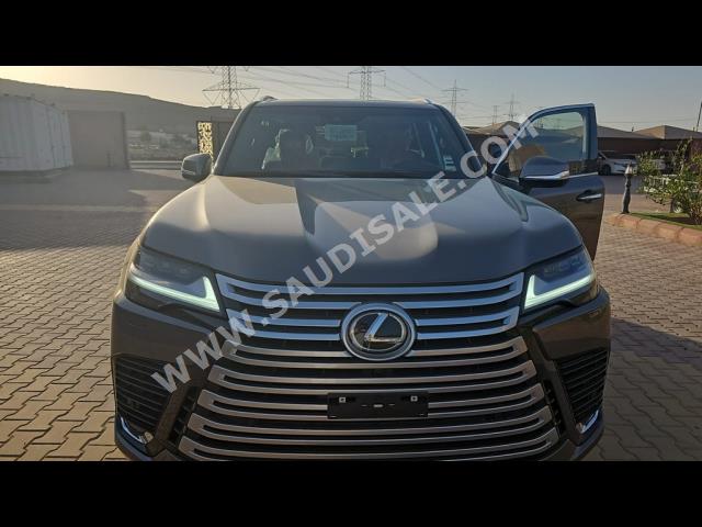 2023 لكزس إل إكس 600 في أي بي