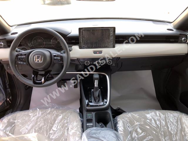 2023 هوندا اتش ار في