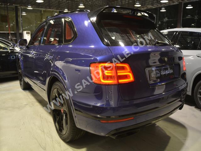 2017 بنتلي بنتايجا