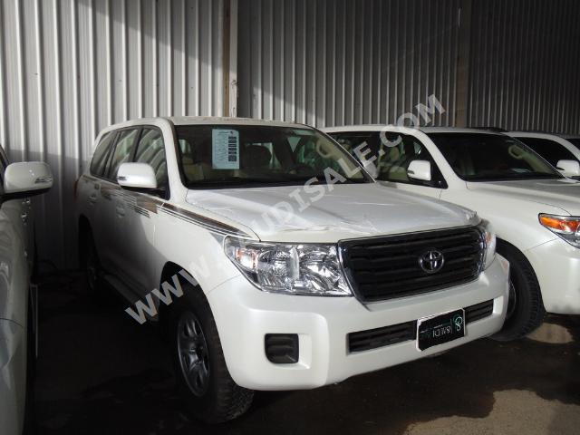 2015 تويوتا لاند كروزر جي