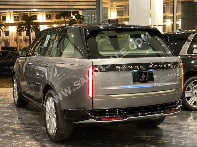 2023 لاند روفر رينج روفر فوج اس اي