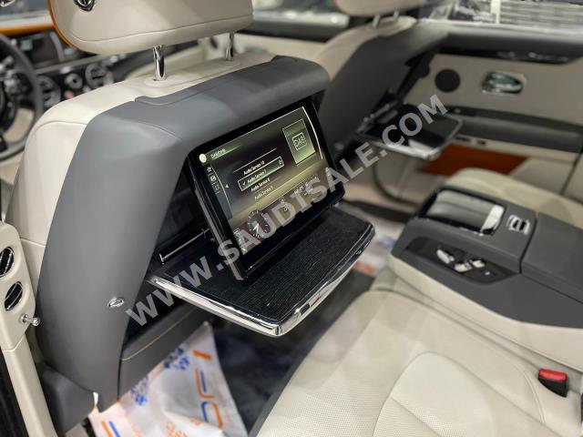 2022 رولز رويس قوست