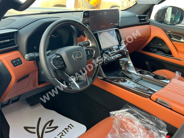 2023 لكزس إل إكس 600 في أي بي