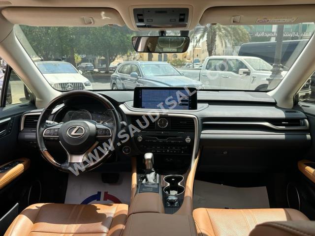 2022 لكزس أر إكس 450إتش