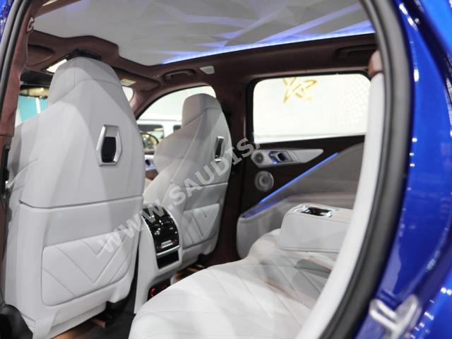 2023 بي ام دبليو اكس ام