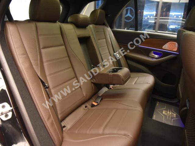 2023 مرسيدس - بنز جي إل إي 450 أي إم جي