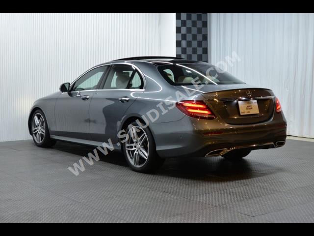 2017 مرسيدس - بنز إي 300