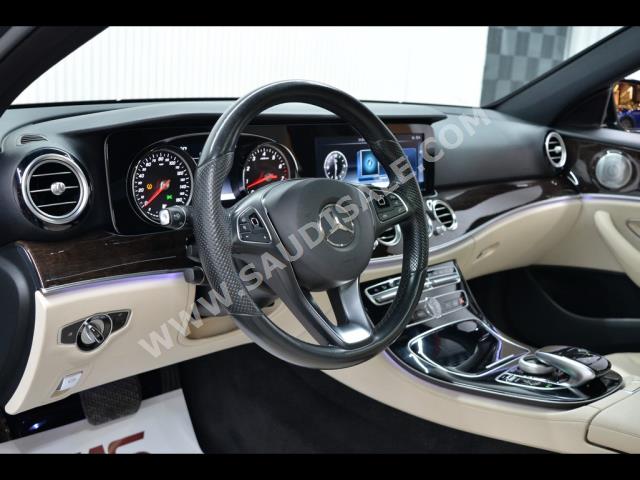 2017 مرسيدس - بنز إي 300