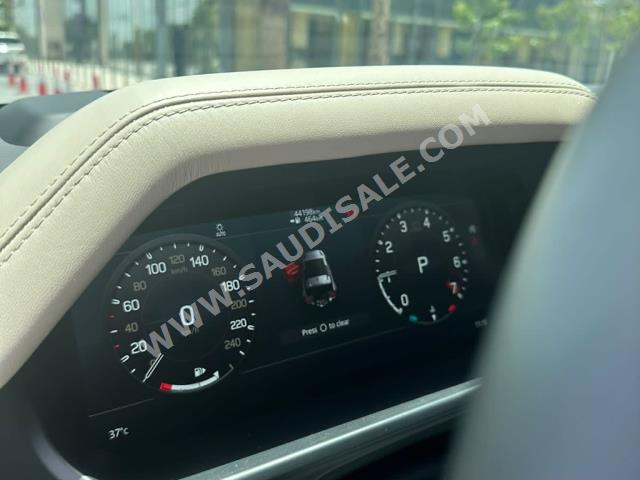 2022 لاند روفر ديفيندر اكس داينمك