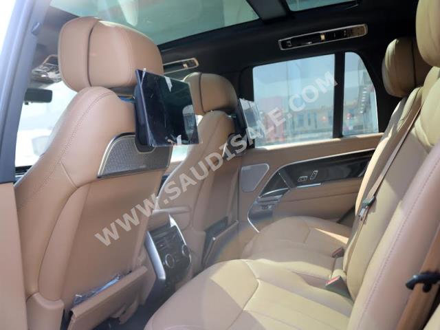 2022 لاند روفر رينج روفر اوتوبيوغرافي