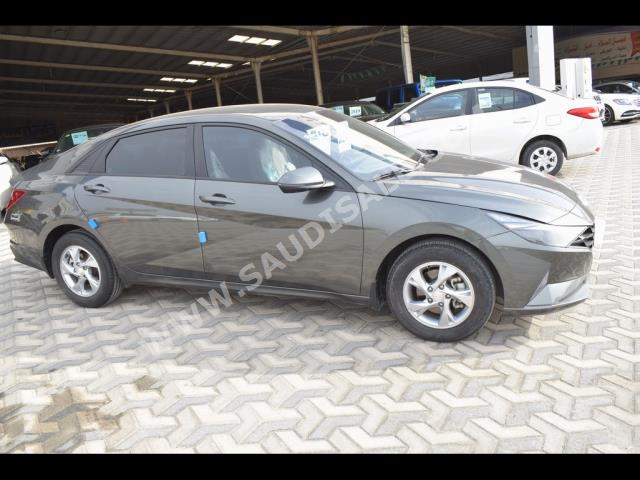 2021 هيونداي النترا