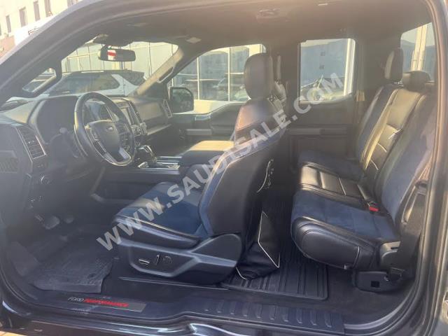 2020 فورد اف 150 رابتور