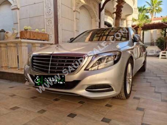 2016 مرسيدس - بنز إس 400