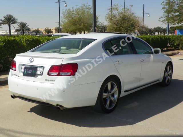 2005 لكزس جي إس 430
