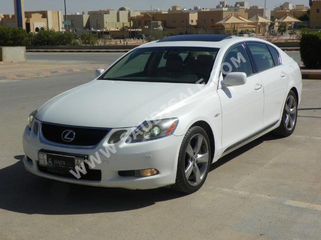 2005 لكزس جي إس 430