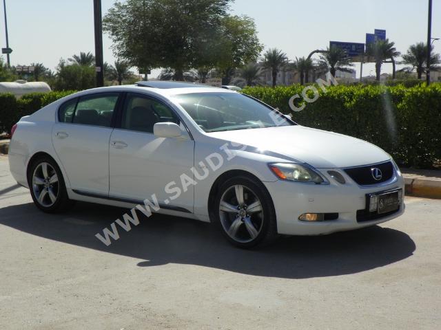 2005 لكزس جي إس 430