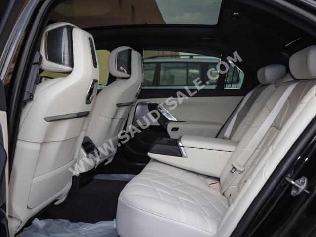 2023 بي ام دبليو الفئة السابعة 760أي