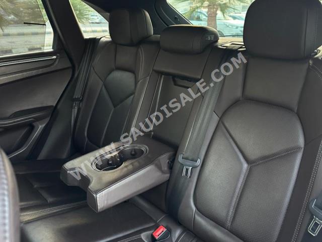 2020 بورش ماكان