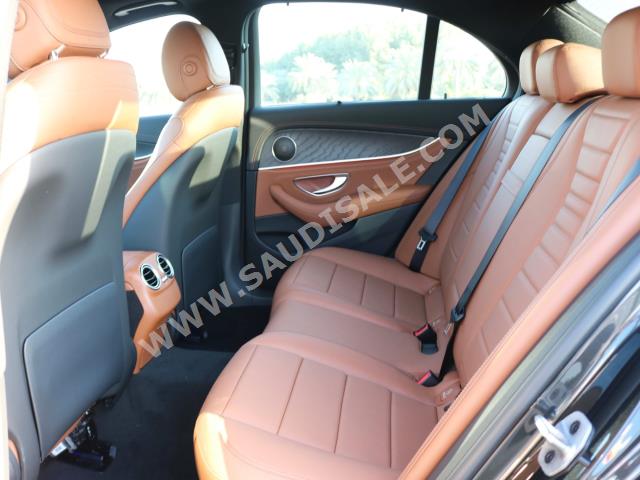 2022 Mercedes-Benz E 300