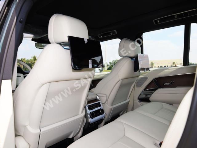 2022 لاند روفر رينج روفر فوج اتش اس اي