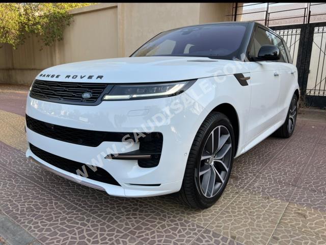 2023 لاند روفر رينج روفر سبورت اتش اس اي