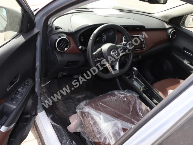 2023 نيسان كيكس اس