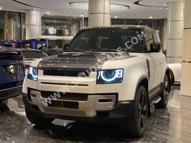 2023 لاند روفر ديفيندر اس اي