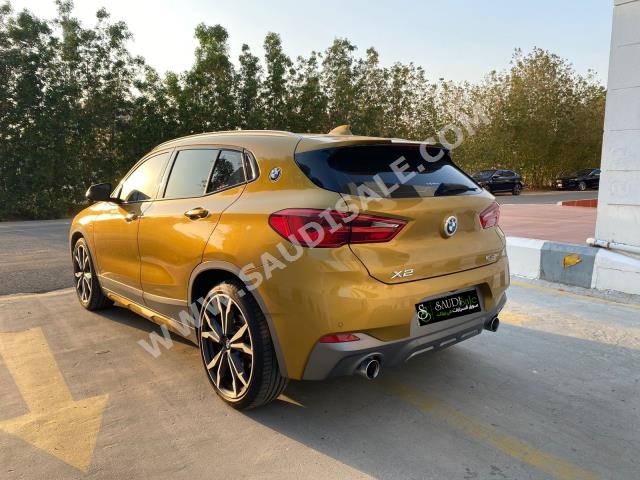 2020 بي ام دبليو الفئة اكس 2