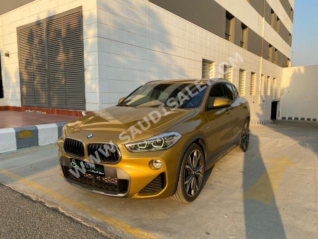 2020 بي ام دبليو الفئة اكس 2