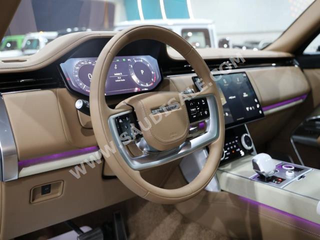 2023 لاند روفر رينج روفر اس في اوتوبيوغرافي