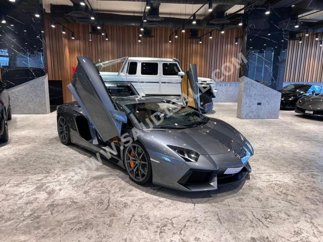 2012 لمبرجيني افنتادور