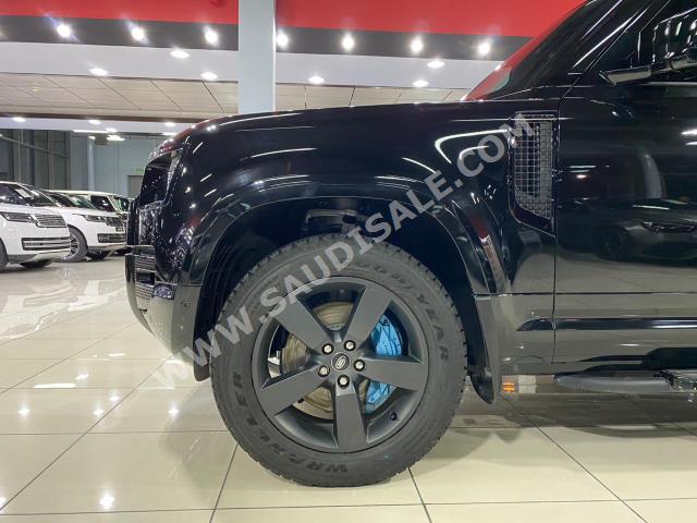 2023 لاند روفر ديفيندر