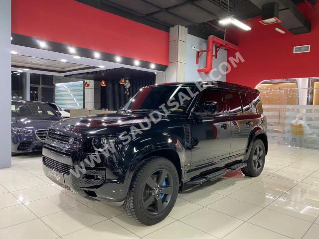 2023 لاند روفر ديفيندر