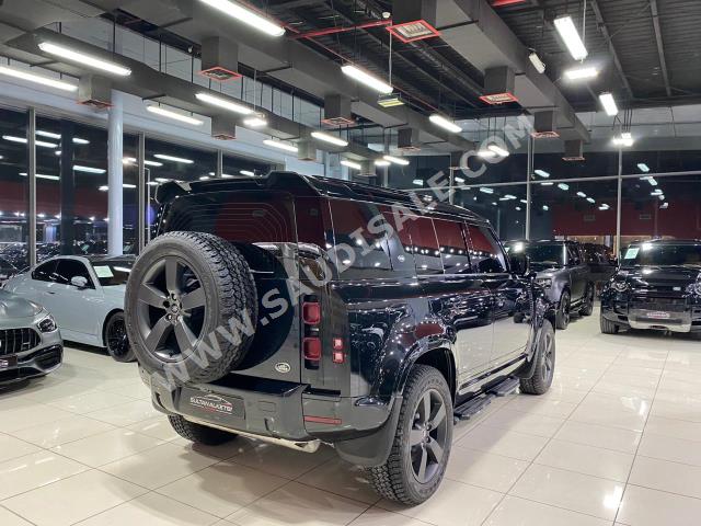 2023 لاند روفر ديفيندر