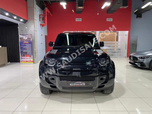 2023 لاند روفر ديفيندر