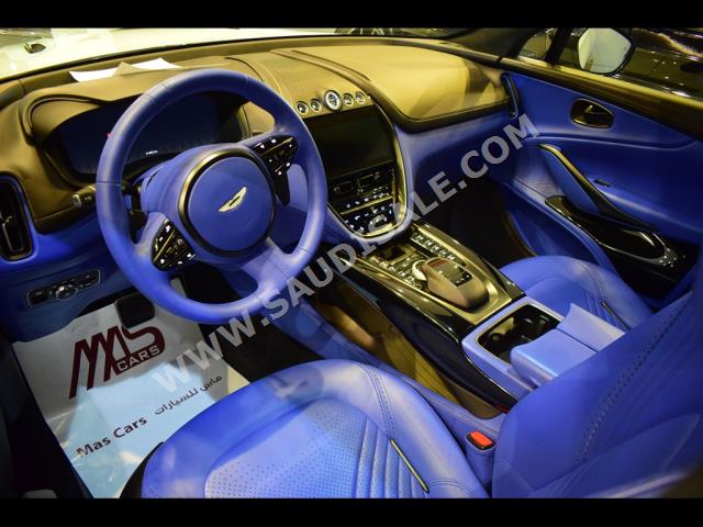 2021 استون مارتن دي بي  اس