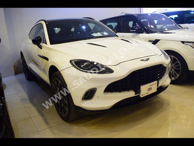 2021 استون مارتن دي بي  اس