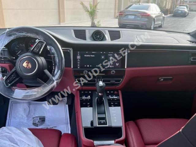 2022 بورش ماكان