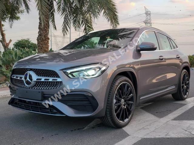 2022 مرسيدس - بنز جي إل أي 200