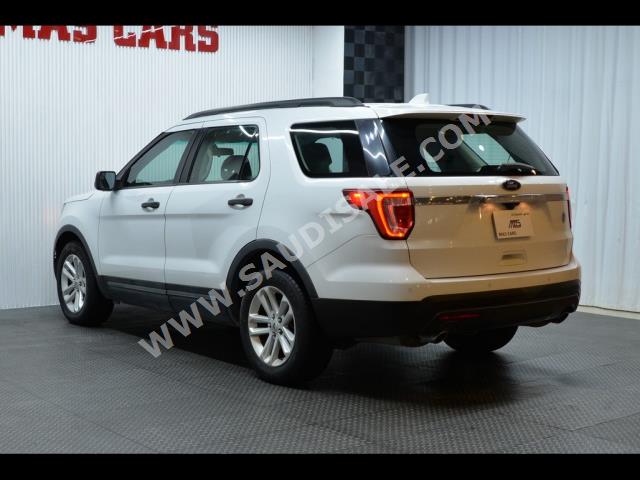 2016 فورد اكسبلورر اكس ال تي