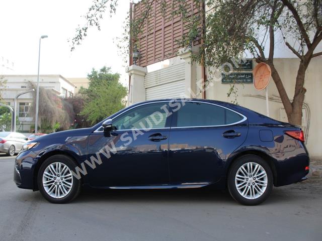 2016 Lexus ES 350