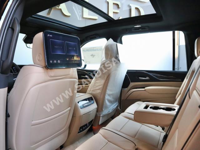 2023 كاديلاك اسكاليد بلاتينيوم