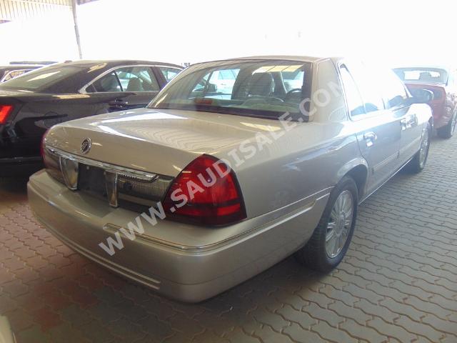 2010 Mercury Grand Marquis