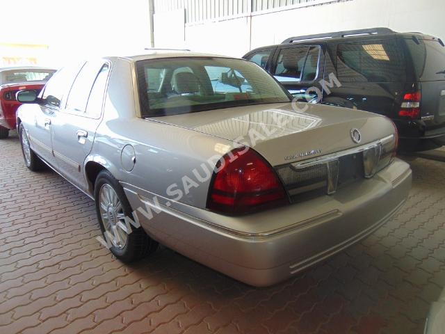2010 Mercury Grand Marquis
