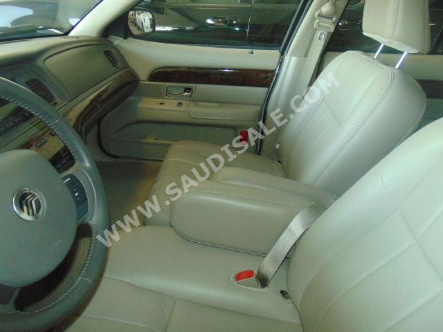 2010 Mercury Grand Marquis