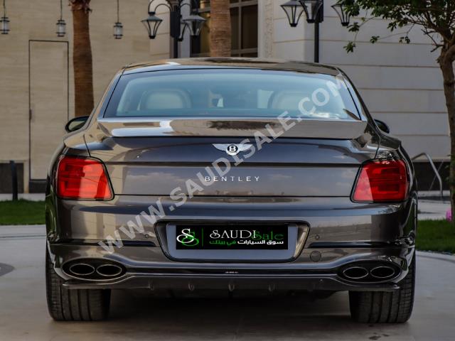 2022 بنتلي كونتيننتل فلاينج سبير