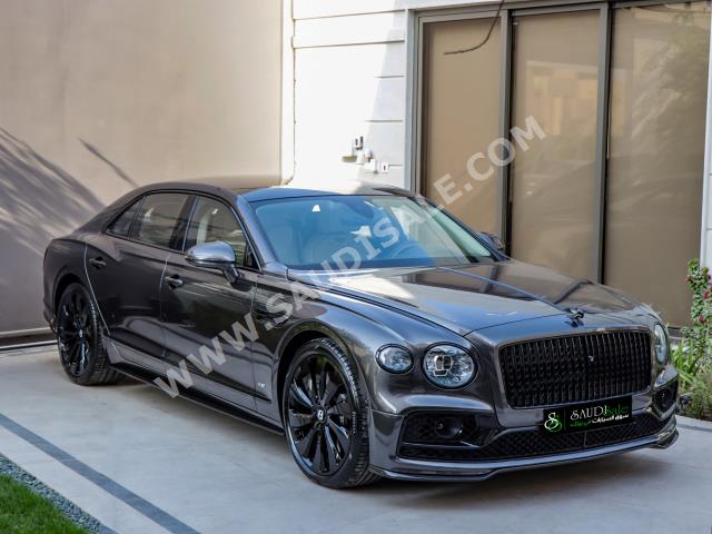 2022 بنتلي كونتيننتل فلاينج سبير