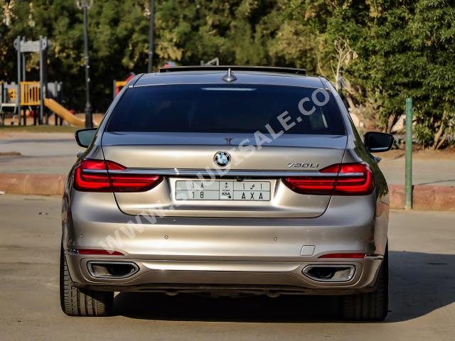 2016 بي ام دبليو الفئة السابعة 730 إل أي